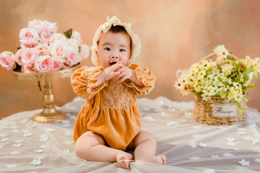 平凉宝宝摔到后脑勺